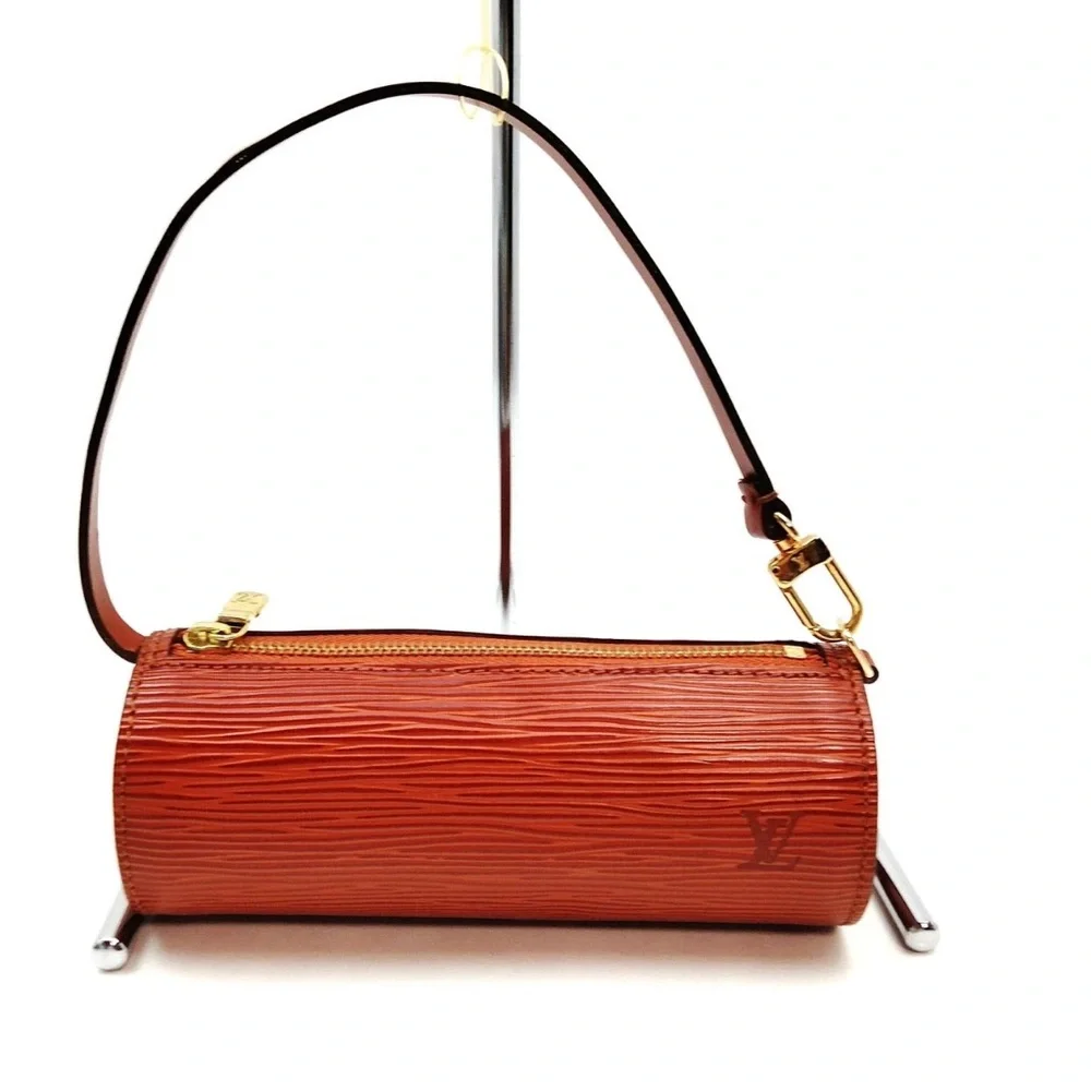 Louis Vuitton chic stylish